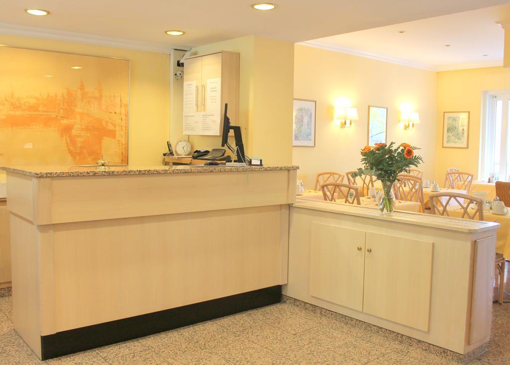 Hotel Eden - Am Hofgarten บอนน์ ภายนอก รูปภาพ