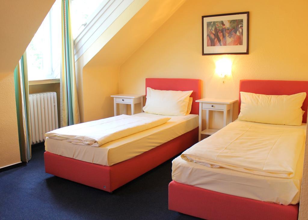 Hotel Eden - Am Hofgarten บอนน์ ภายนอก รูปภาพ