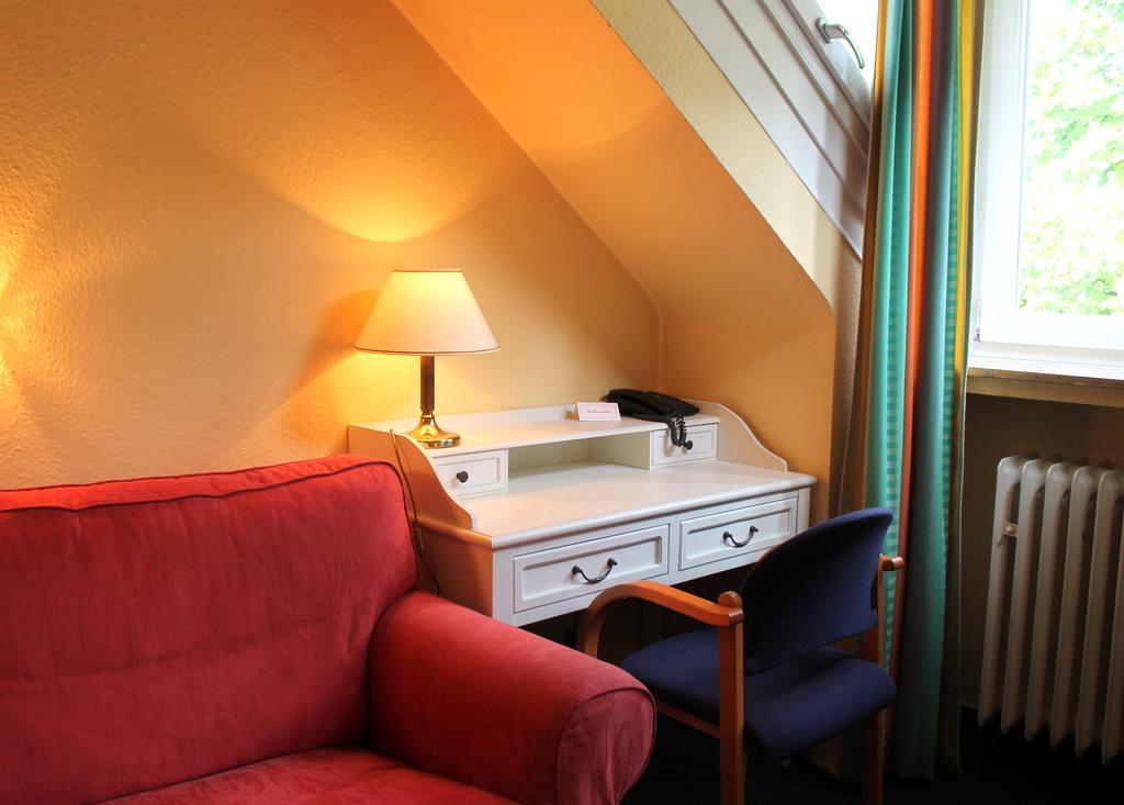 Hotel Eden - Am Hofgarten บอนน์ ภายนอก รูปภาพ